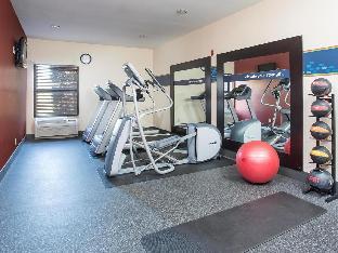 hampton inn wichita east