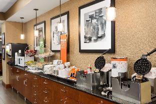 hampton inn wichita east