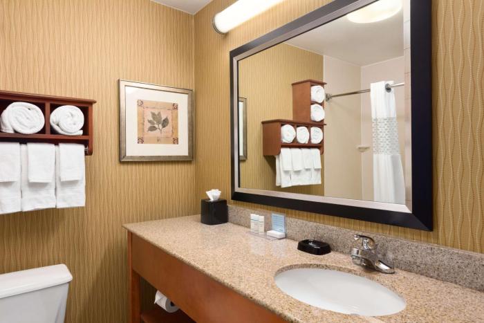 hampton inn wichita east