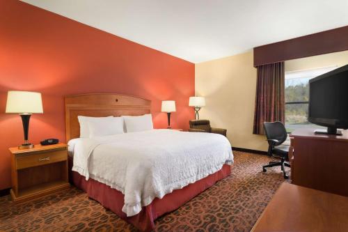 hampton inn wichita east