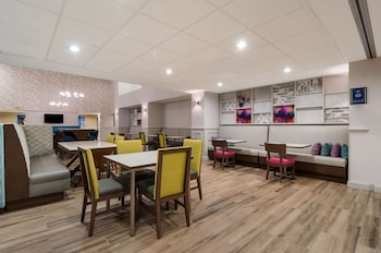 Hampton Inn Wilson Downtown,Raleigh>>Cary,3 star