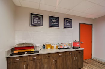 Hampton Inn Wilson Downtown,Raleigh>>Cary,3 star