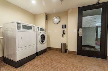 hampton inn winchester university mall area