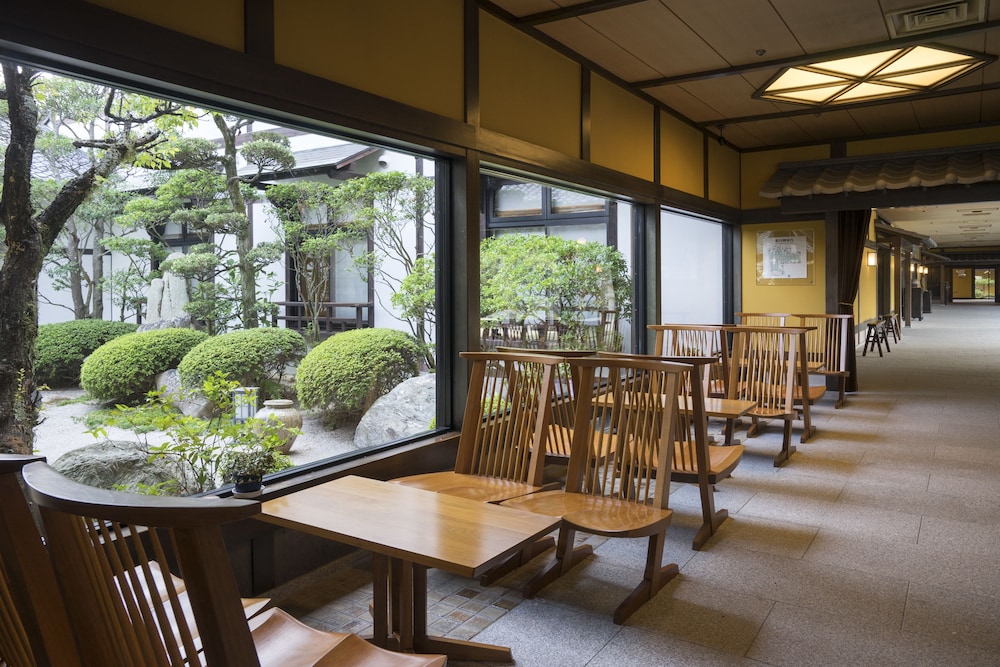 hagi no yado tomoe