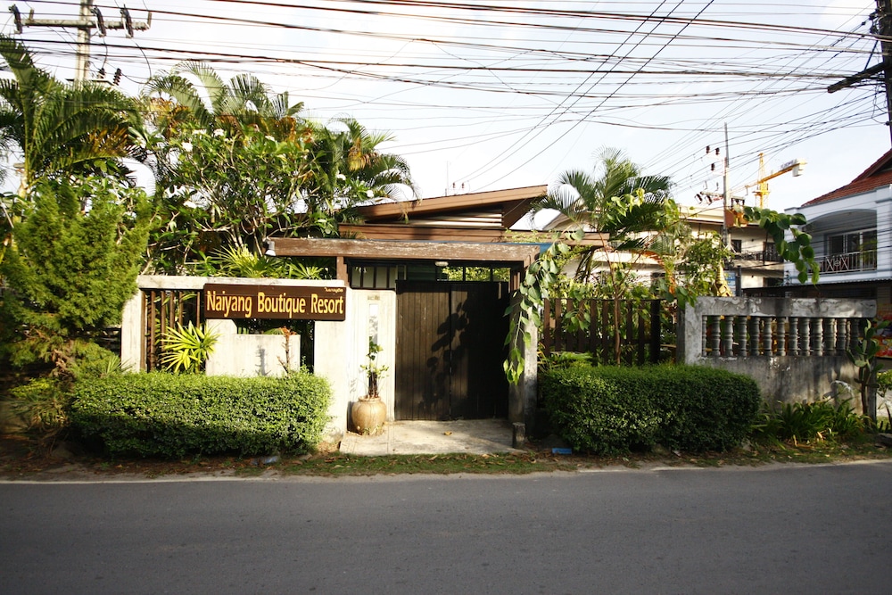 naiyang boutique resort