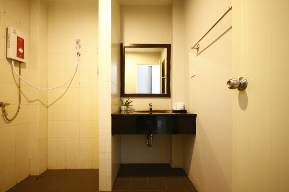 naiyang boutique resort