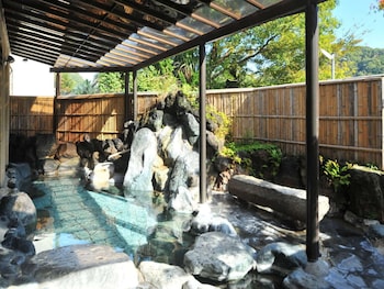 shuzenji onsen hotel takitei