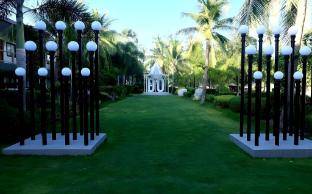 london beach resort and hotel