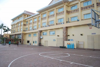 tanza oasis hotel and resort