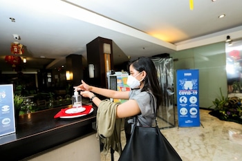 Serela Riau Hotel Bandung,Jalan Ll.Re Martadinata No 56,3 star