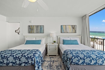 sandpiper beacon beach resort