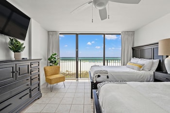 sandpiper beacon beach resort