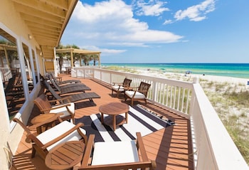 sandpiper beacon beach resort