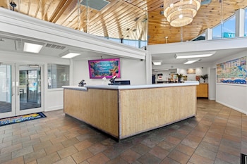Sandpiper Beacon Beach Resort,,3 star