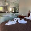 6267 persepolis inn