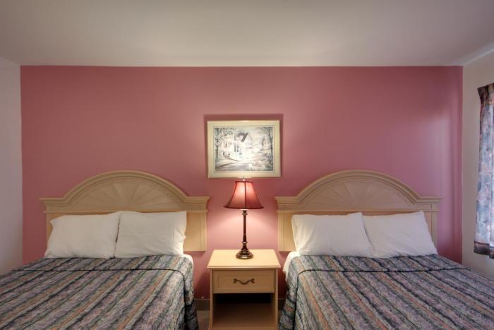 6267 persepolis inn