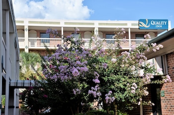 rodeway inn harbison area