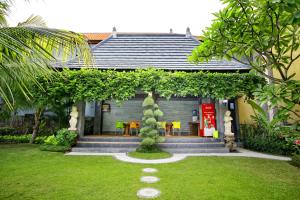 tanjung sari inn