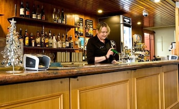 Heemskirk Motor Hotel,Strahan>>Queenstown,4 star