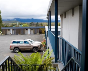 Heemskirk Motor Hotel,Strahan>>Queenstown,4 star