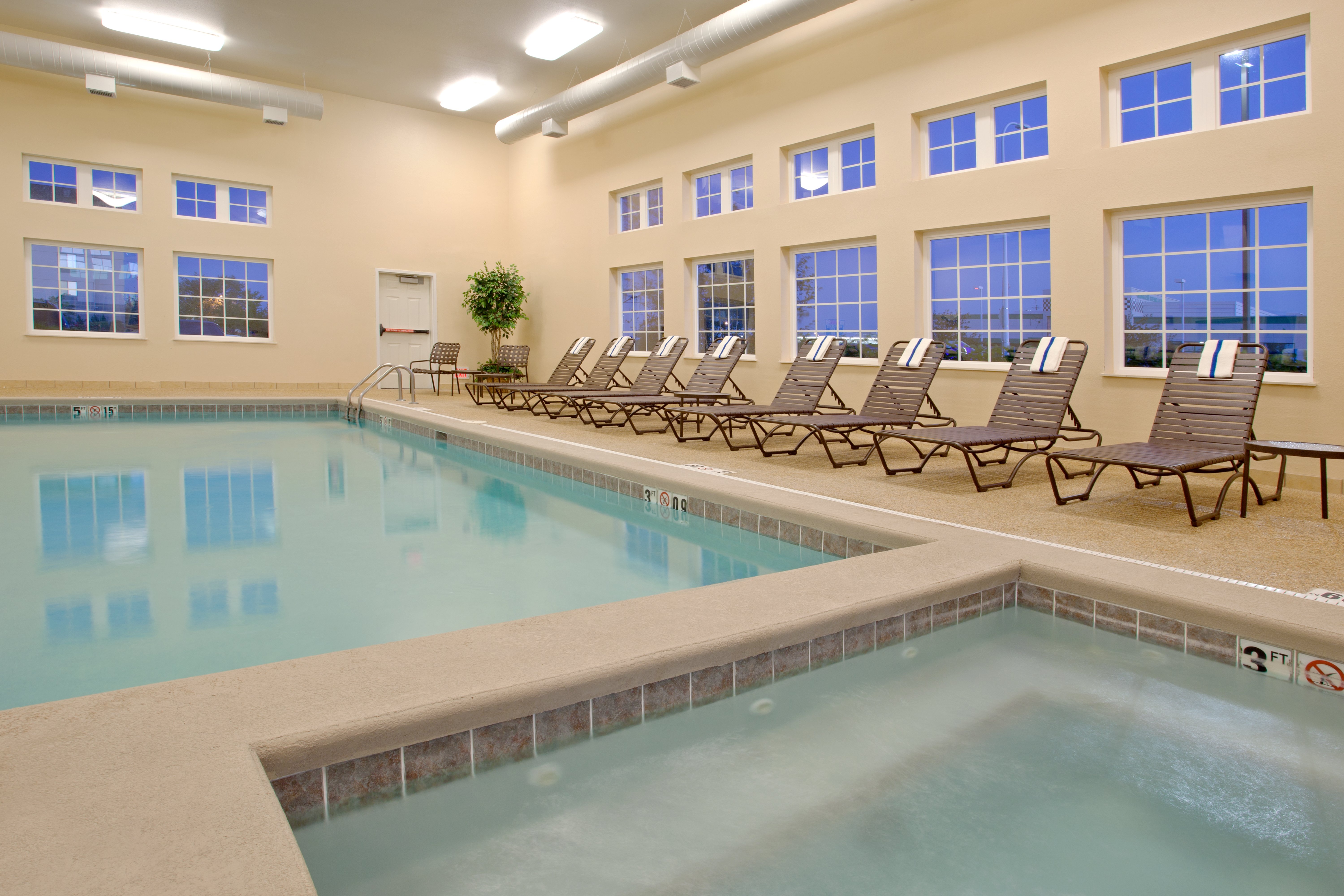 candlewood suites polaris by ihg