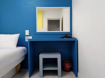 slow citi guesthouse hostel