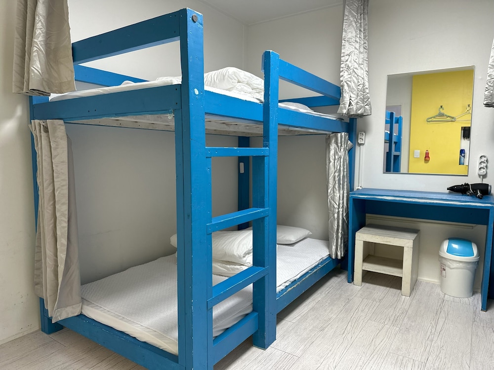 slow citi guesthouse hostel