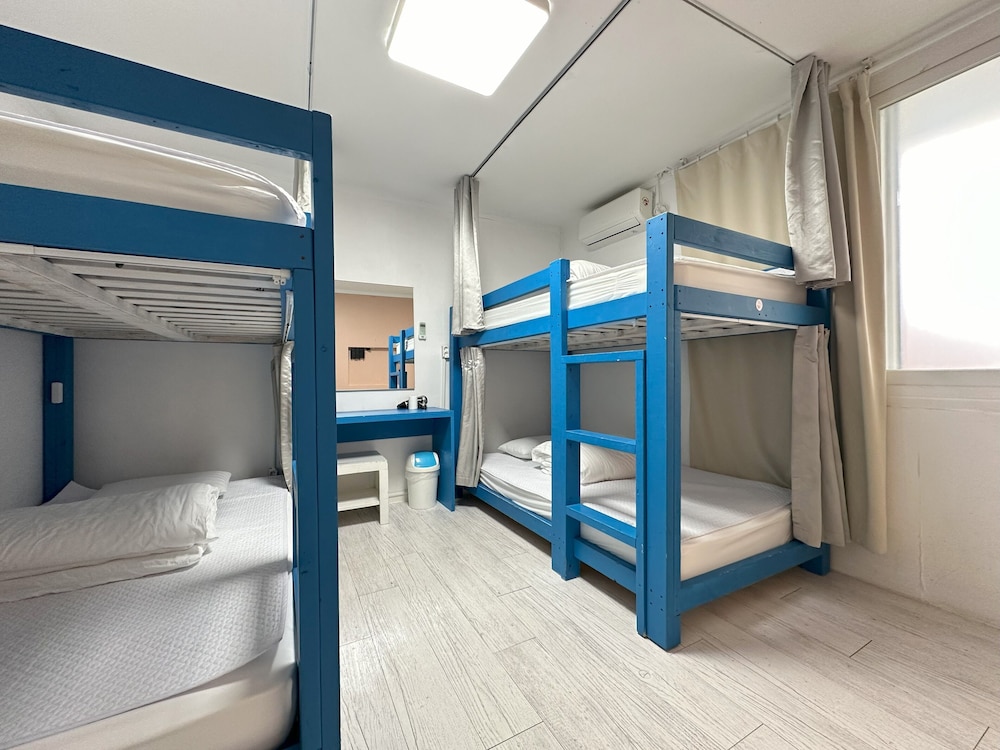 slow citi guesthouse hostel