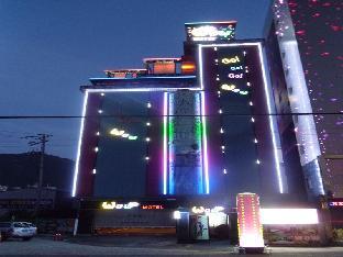 wow motel gupo station