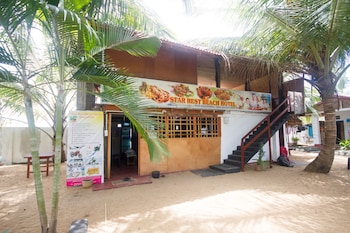 star rest beach hotel arugambay