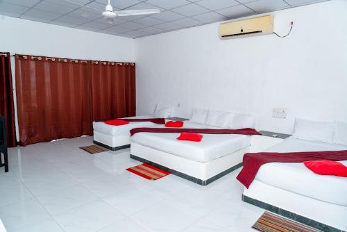 golden beach cottages