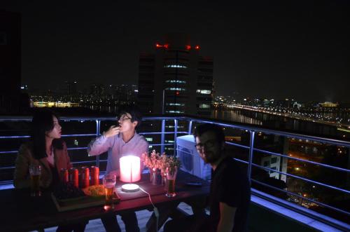han river residence and guesthouse