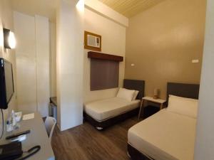Zillion Pavilion Family & Business Hotel,Balete>>Alaminos,3 star