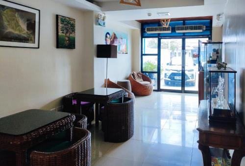 Jade Dragons Suites Davao,Davao City>>Davao,3 star