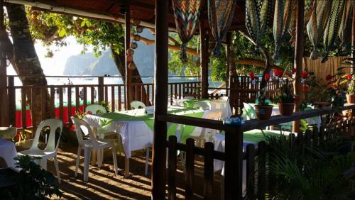 telesfora beach cottage