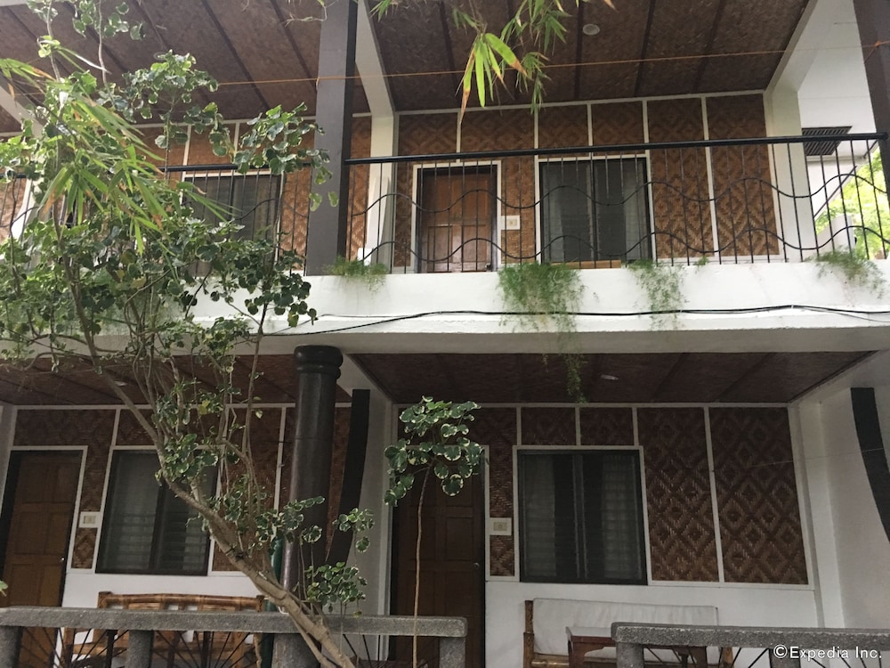 loves beach and dive resort