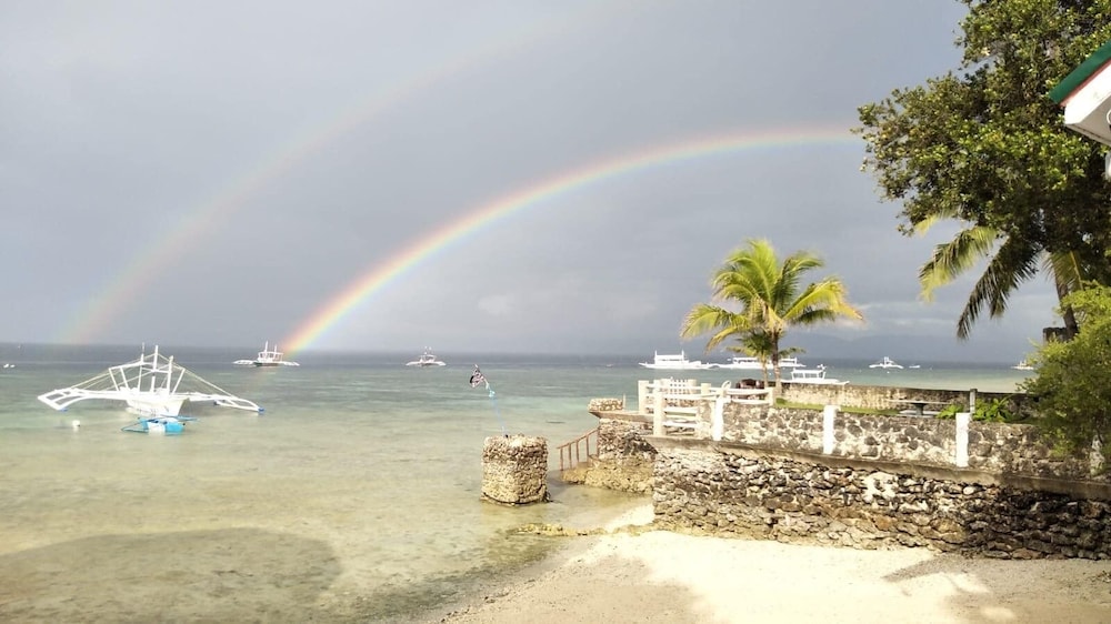 loves beach and dive resort