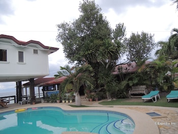 loves beach and dive resort