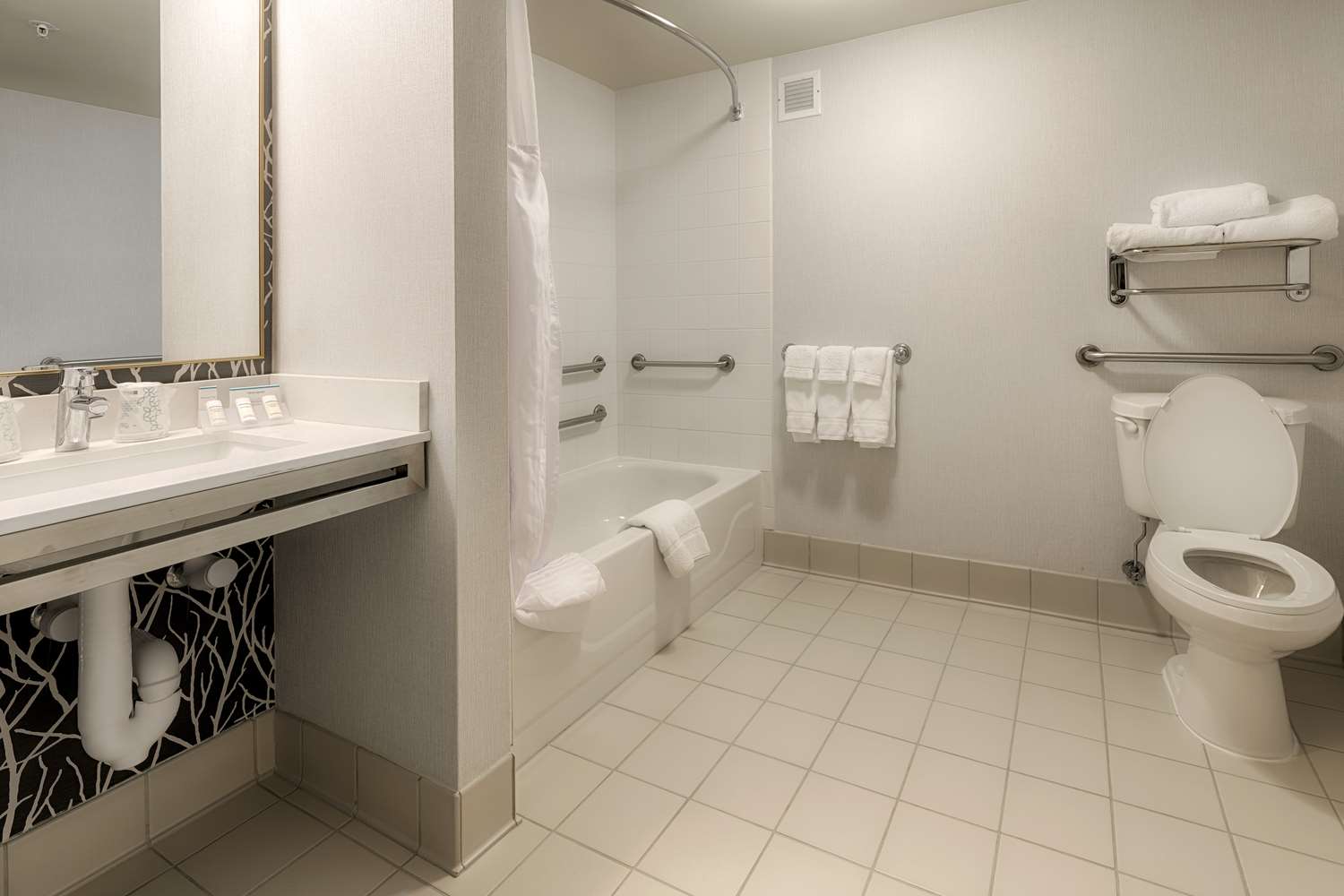hilton garden inn cleveland twinsburg