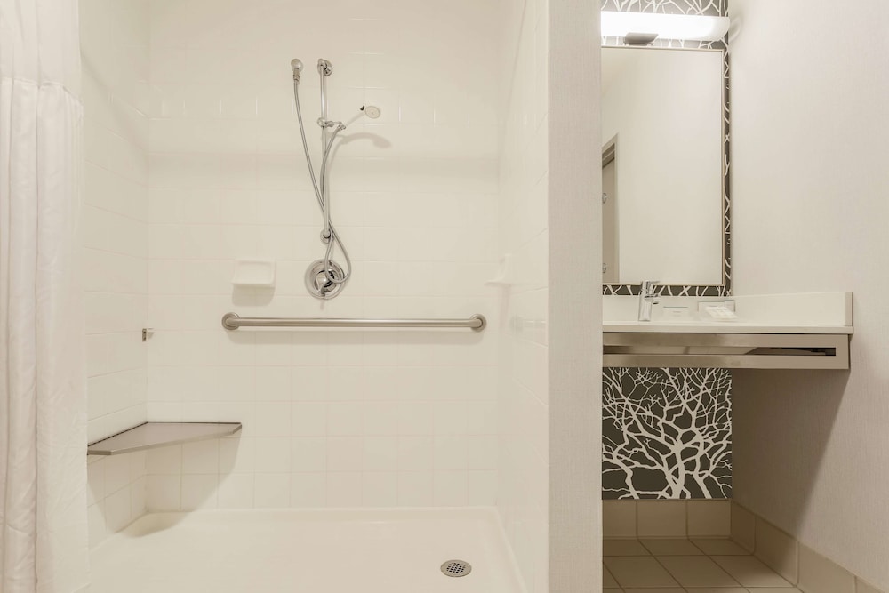 hilton garden inn cleveland twinsburg