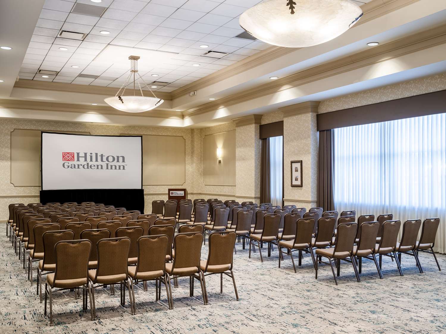 hilton garden inn cleveland twinsburg