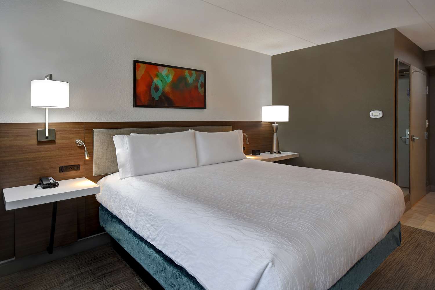 hilton garden inn detroit metro airport