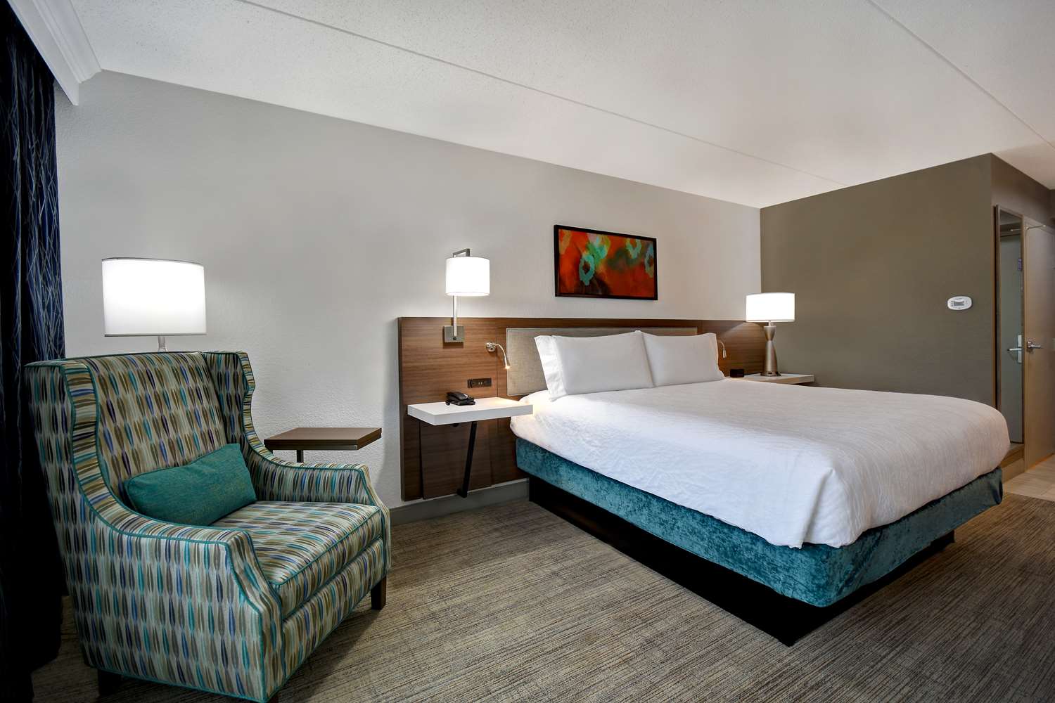 hilton garden inn detroit metro airport
