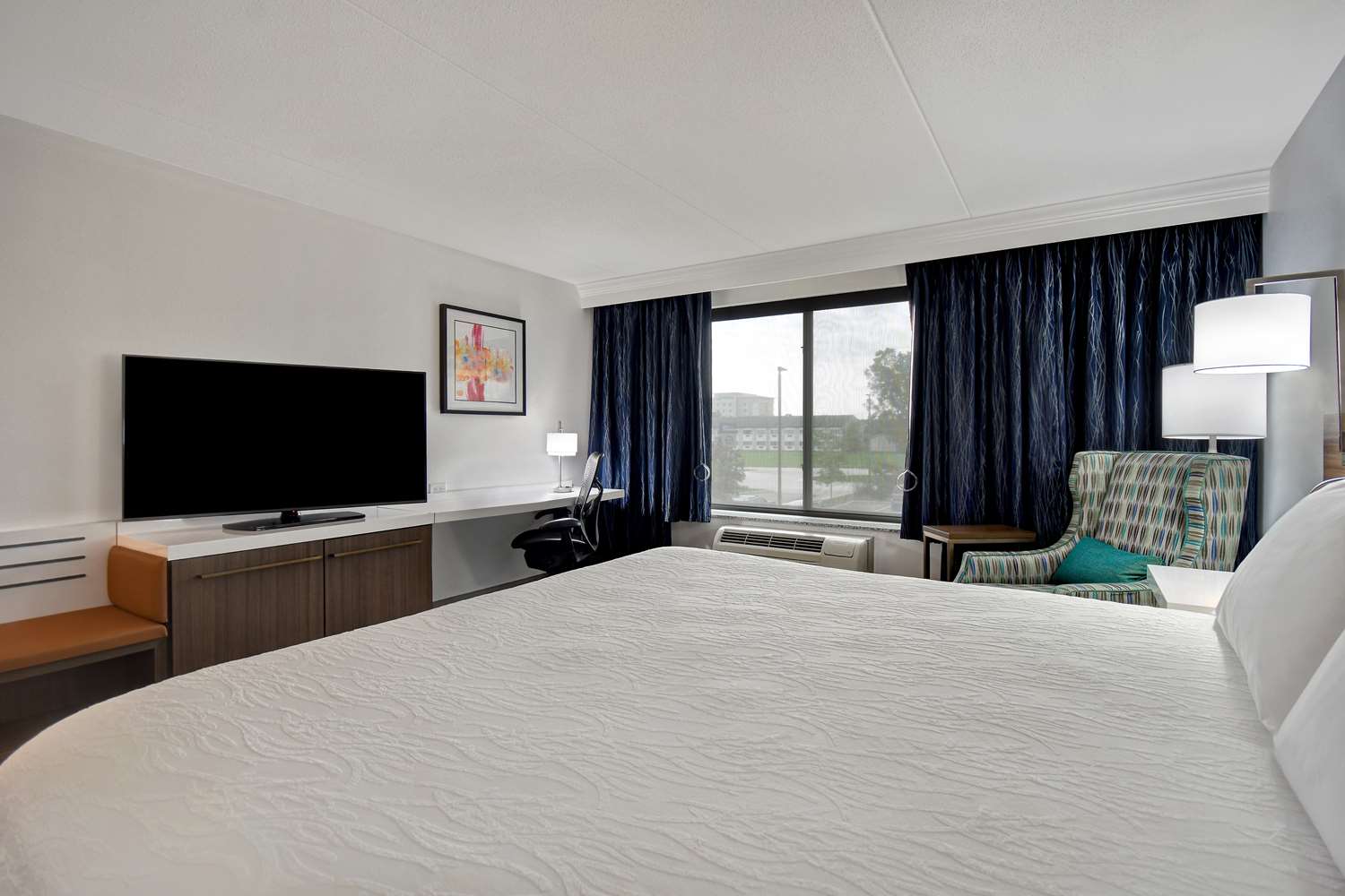 hilton garden inn detroit metro airport
