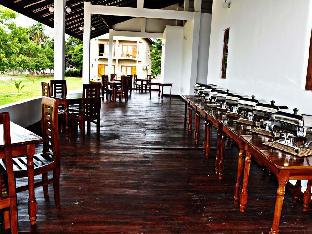Hotel Naaval,Near Batticaloaâ€™S Lighthouse,3 star