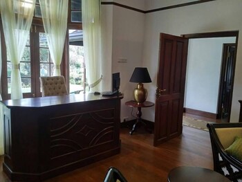 Hill Cottage,Nuwara Eliya>>Kothmale,4 star