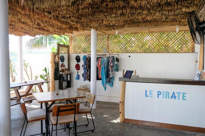 le pirate beach club nusa ceningan adults only