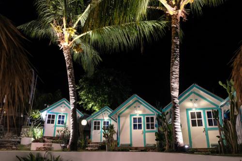 le pirate beach club nusa ceningan adults only