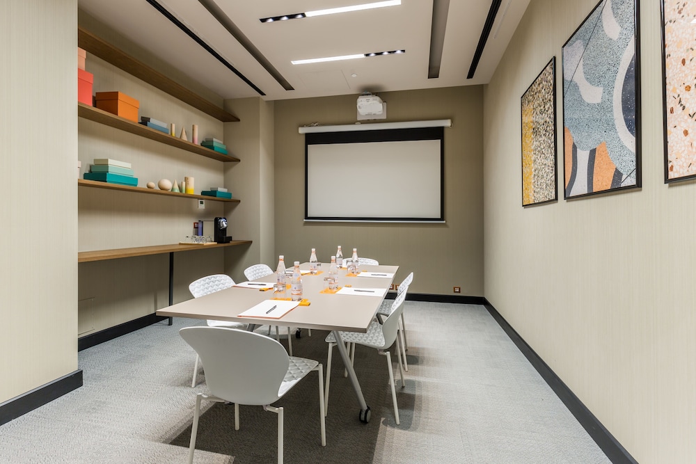 room mate collection giulia milan