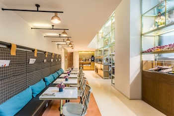 room mate collection giulia milan